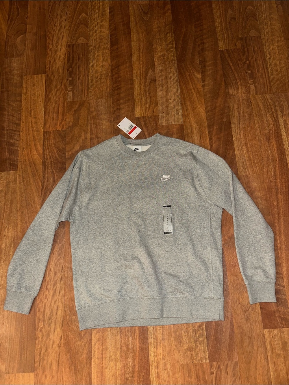 Nike Men's Light Gray Crewneck Sweatshirt